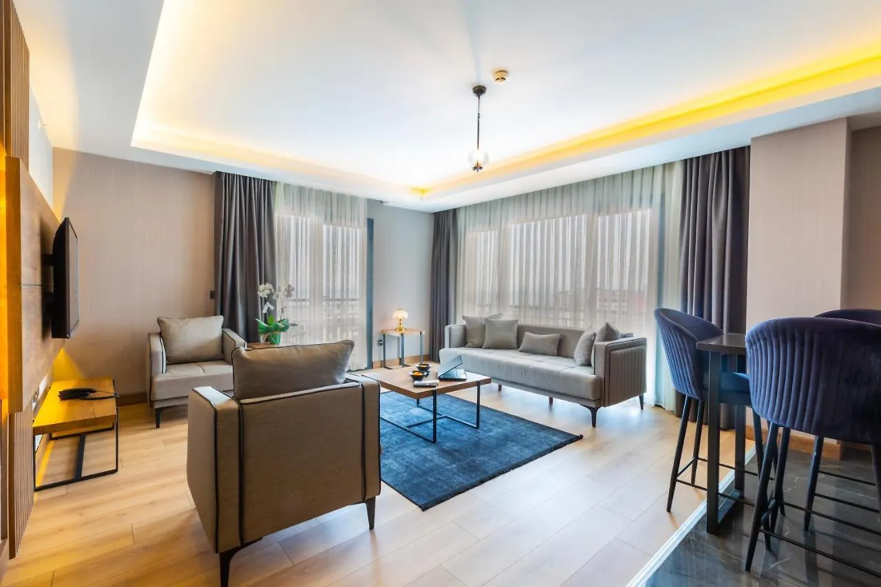 Nehir Otel Pelitli